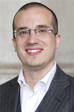 Simon Dixon